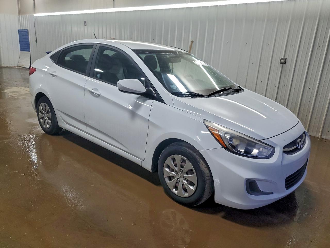 2016 HYUNDAI ACCENT SE photo 4