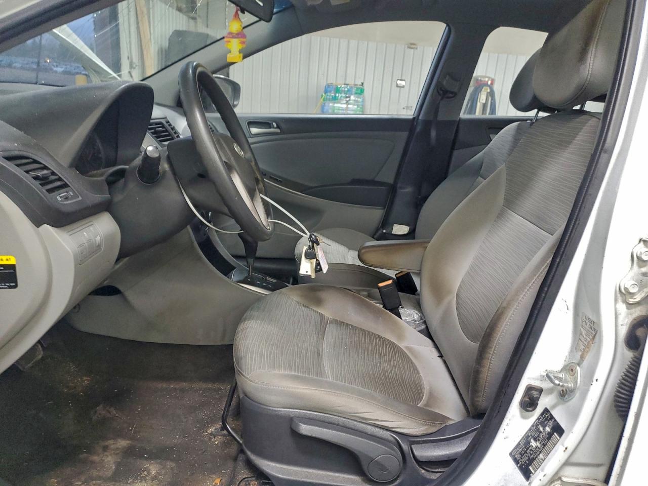 2016 HYUNDAI ACCENT SE photo 7