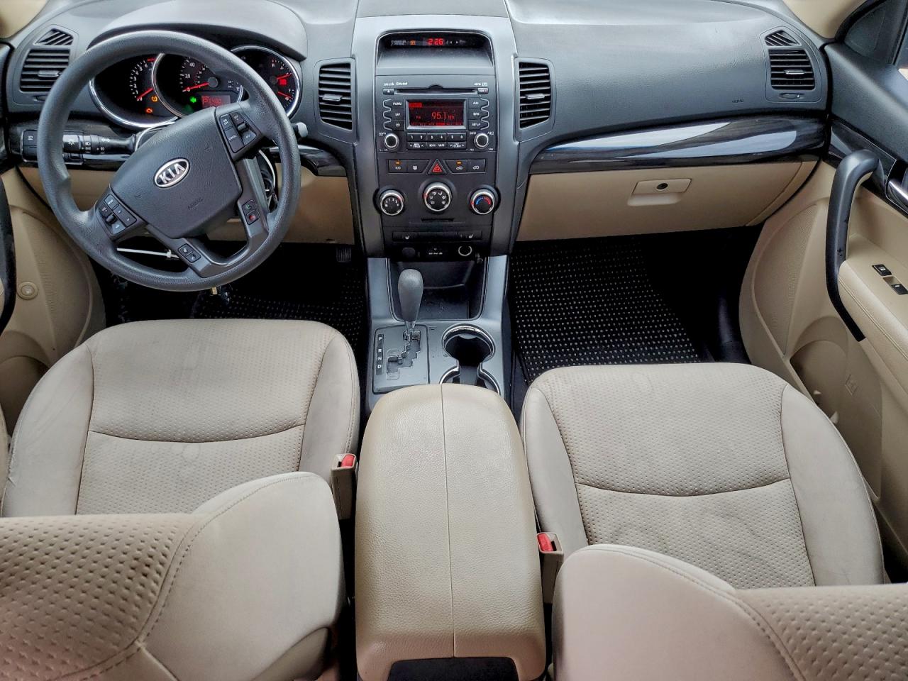 2011 KIA SORENTO photo 15