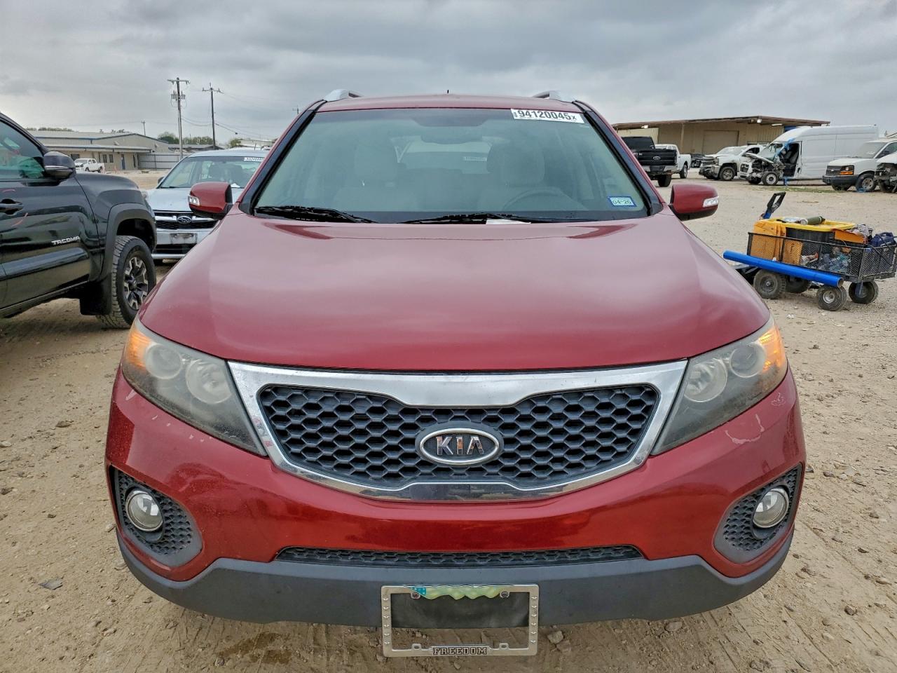 2011 KIA SORENTO photo 9