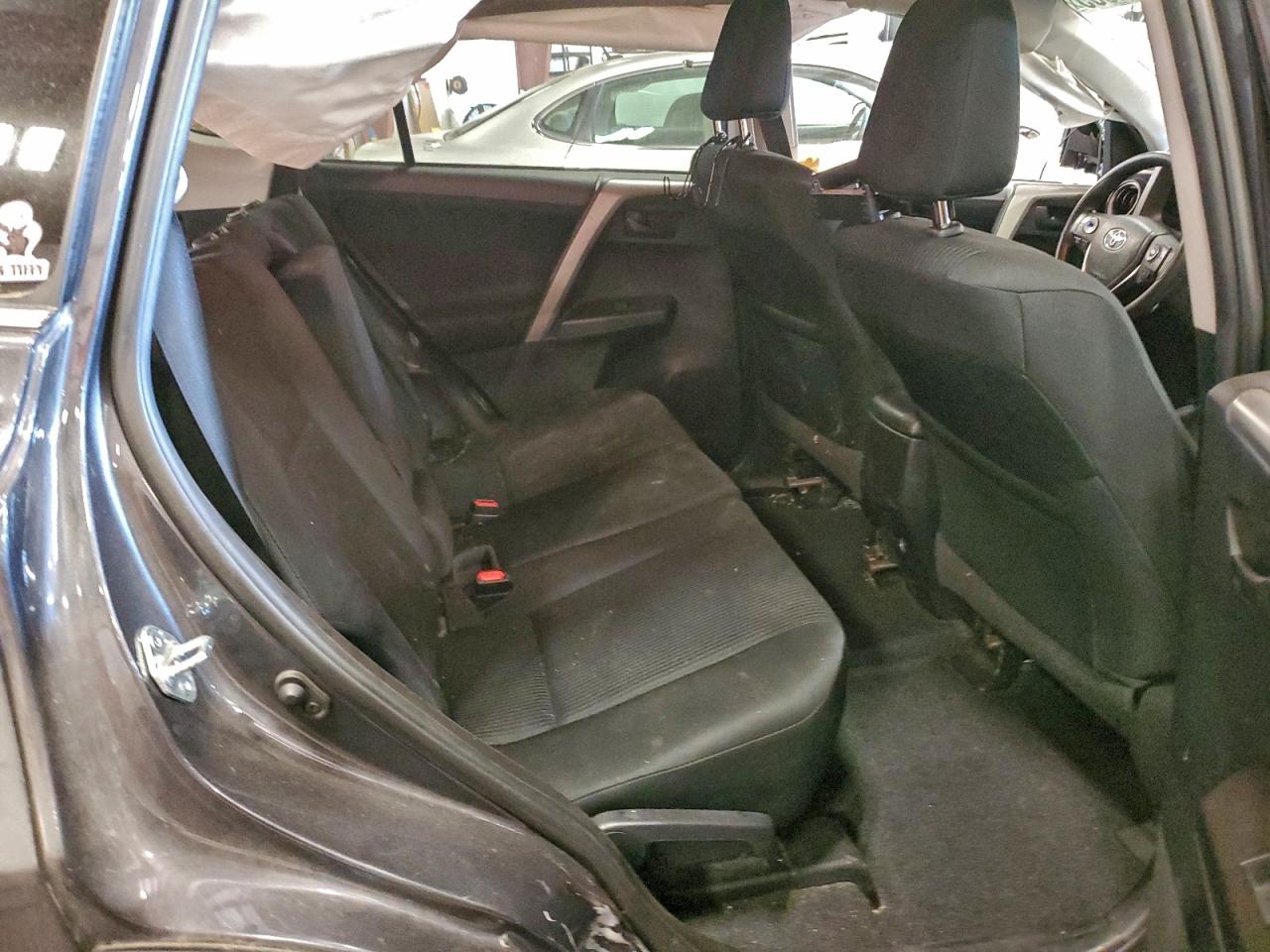 2018 TOYOTA RAV4 LE photo 11