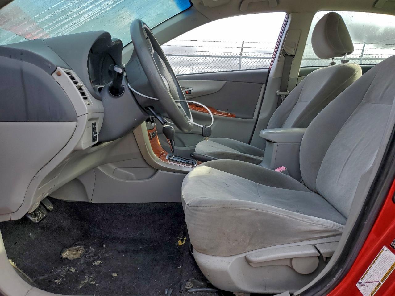 2009 TOYOTA COROLLA LE photo 13