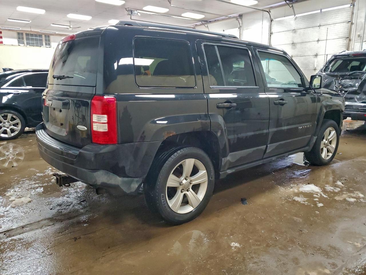 2015 JEEP PATRIOT LATITUDE photo 3