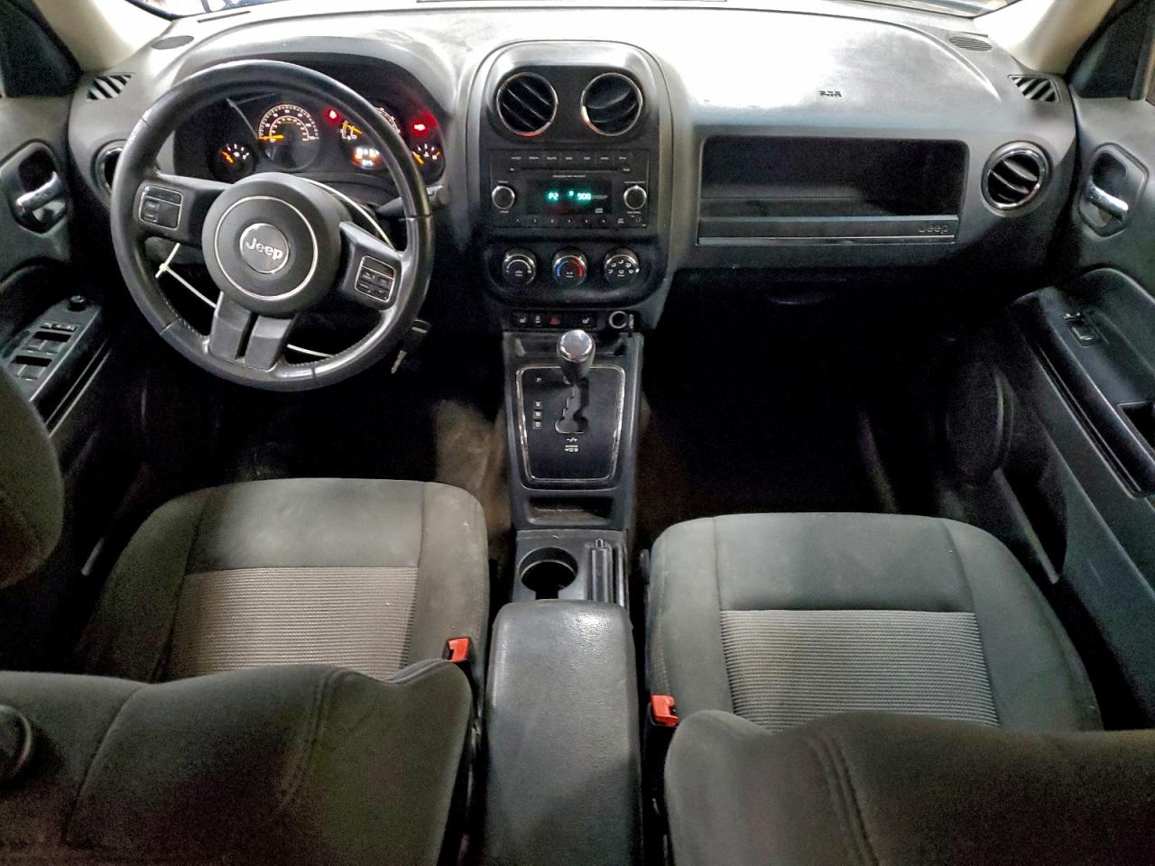 2015 JEEP PATRIOT LATITUDE photo 8