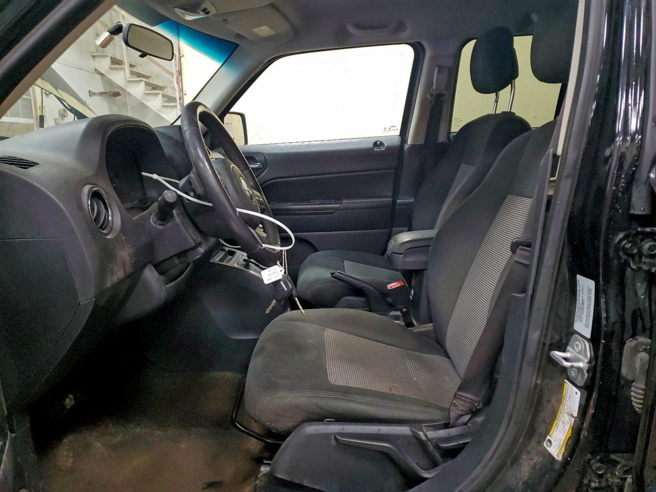 2015 JEEP PATRIOT LATITUDE photo 7