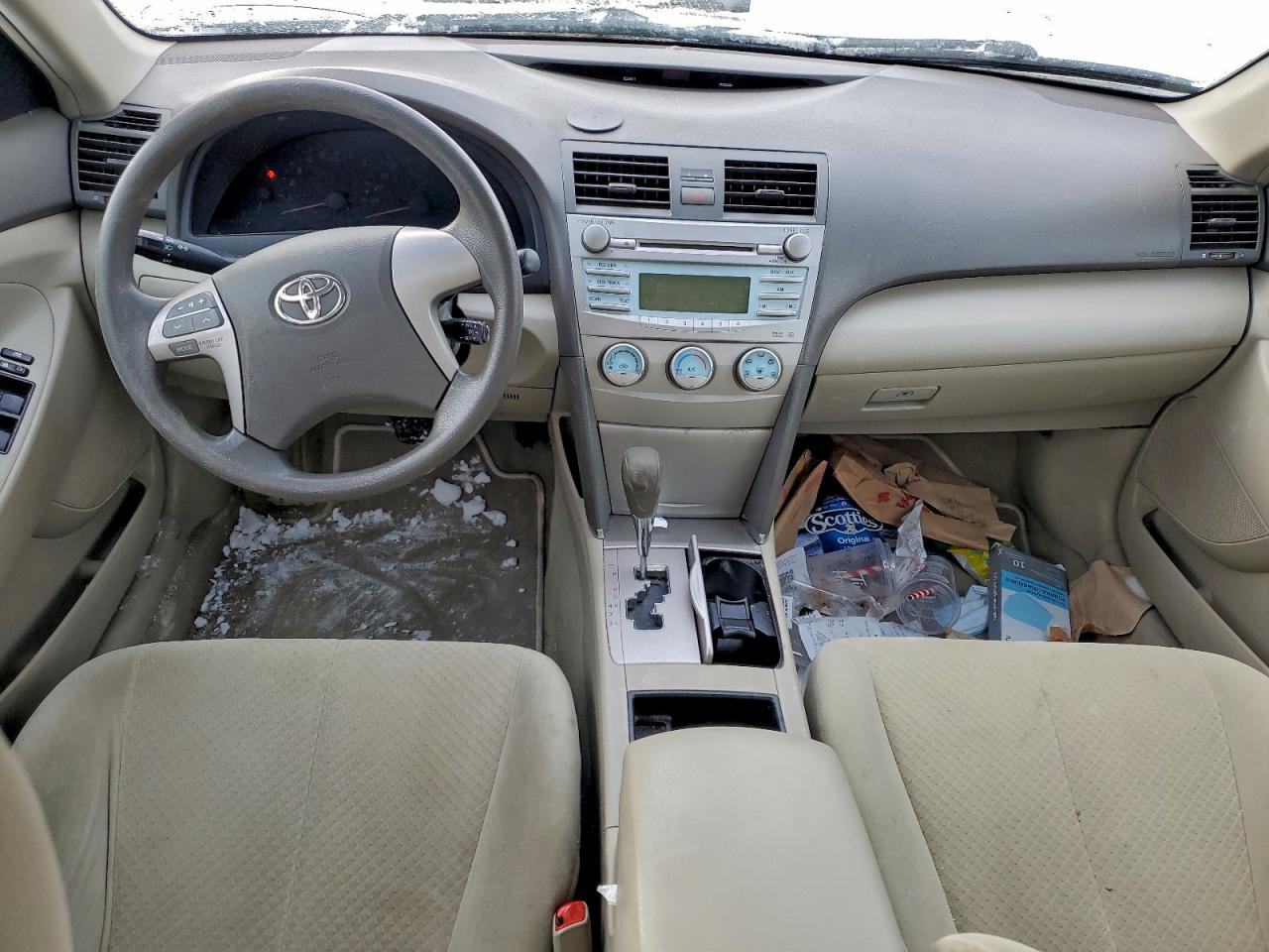 2009 TOYOTA CAMRY BASE photo 8