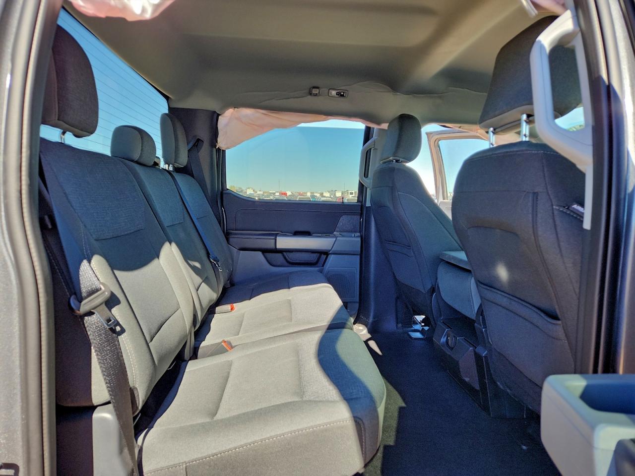 2025 FORD F150 XLT photo 28