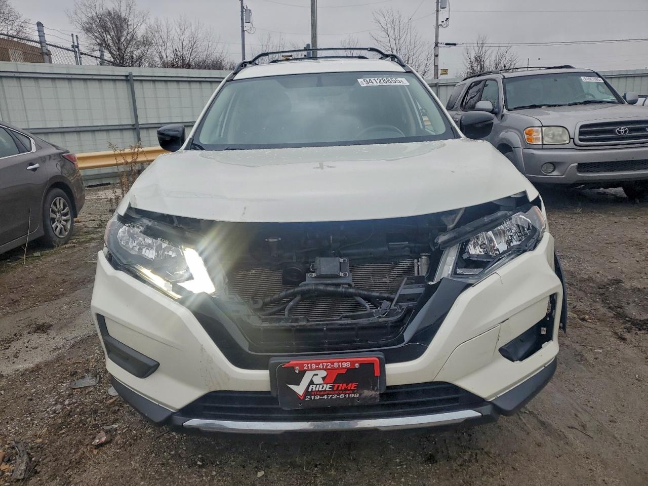 2017 NISSAN ROGUE SV photo 5