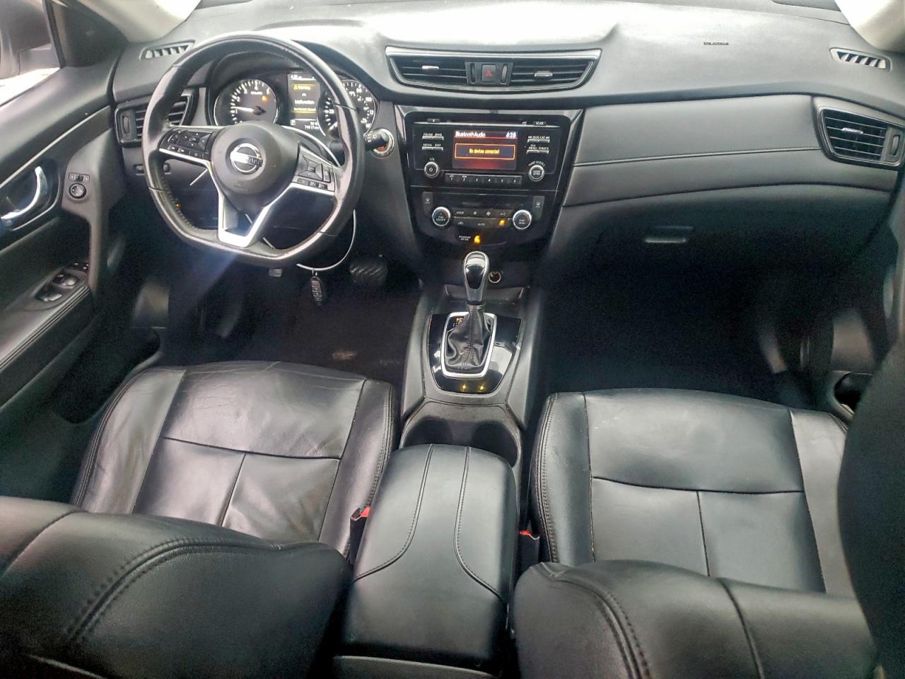 2017 NISSAN ROGUE SV photo 8