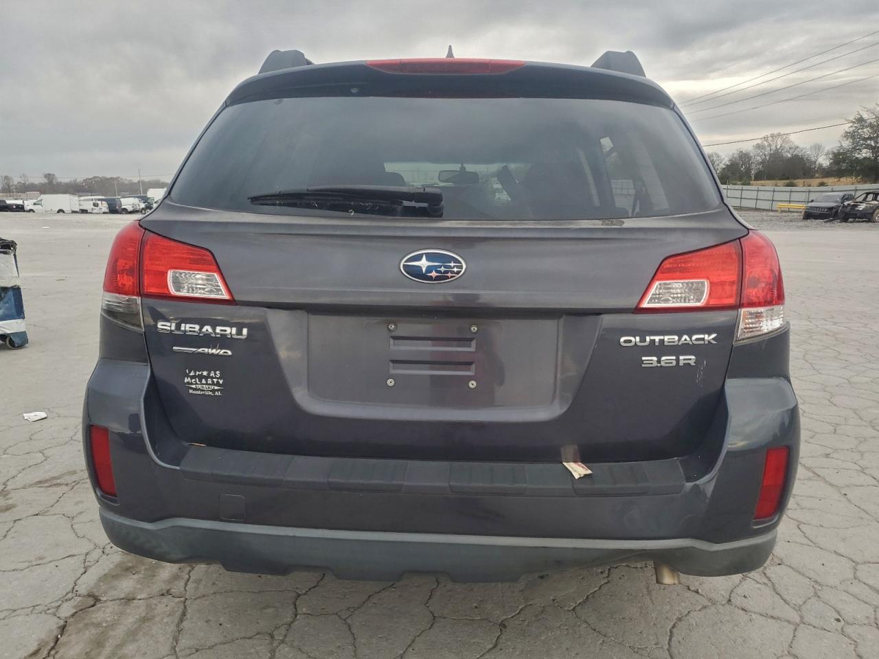 2012 SUBARU OUTBACK 3.6R LIMITED photo 6