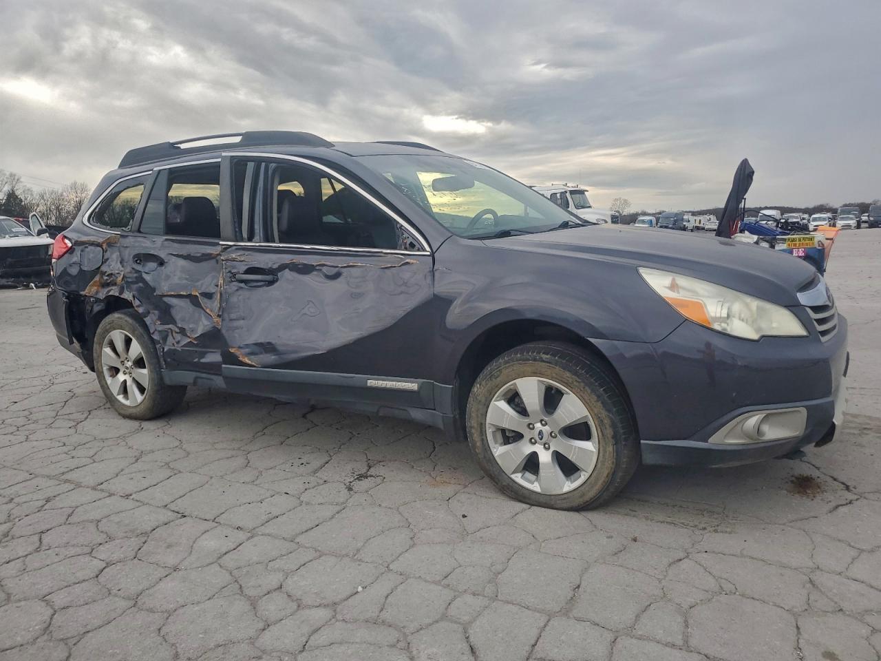 2012 SUBARU OUTBACK 3.6R LIMITED photo 4