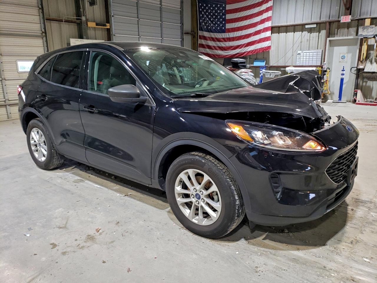 2022 FORD ESCAPE SE photo 4