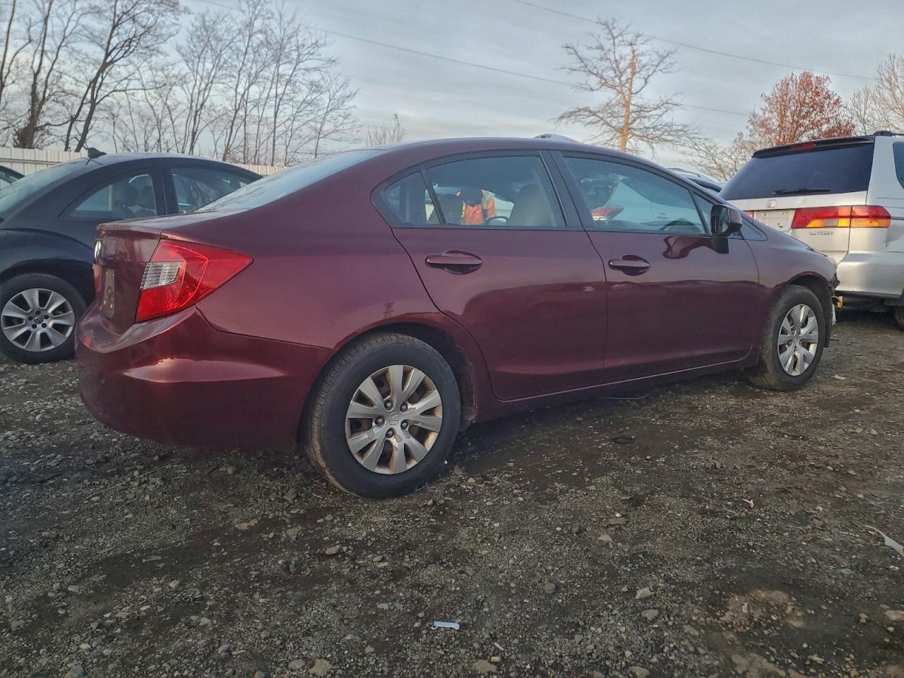2012 HONDA CIVIC LX photo 5
