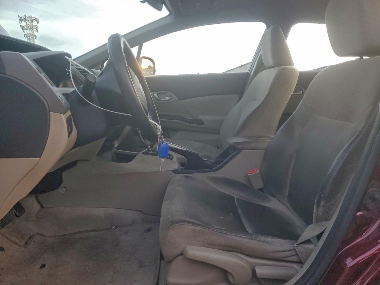 2012 HONDA CIVIC LX photo 13