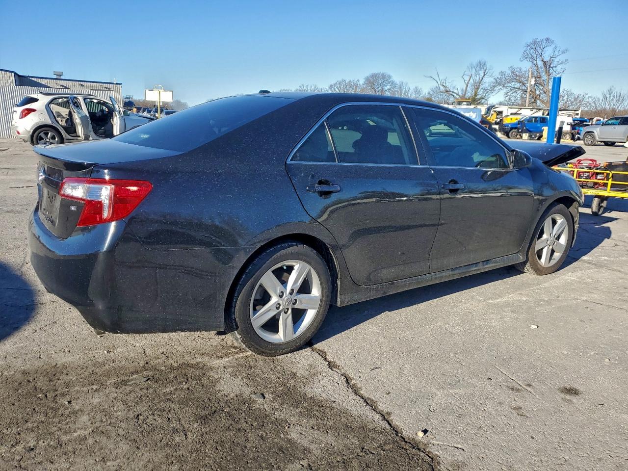 2012 TOYOTA CAMRY BASE photo 3