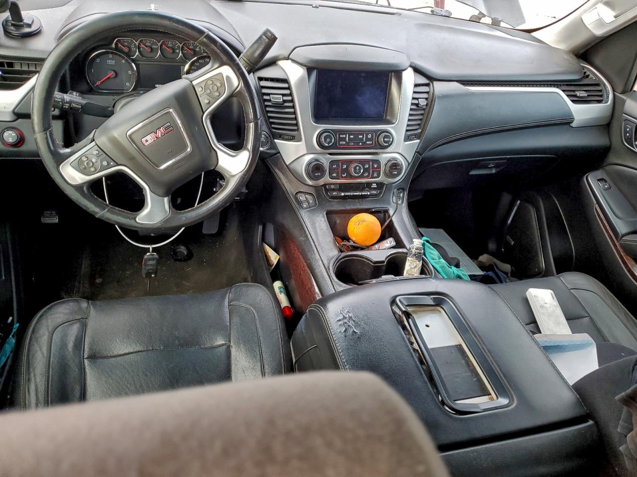 2015 GMC YUKON XL K1500 SLT photo 8