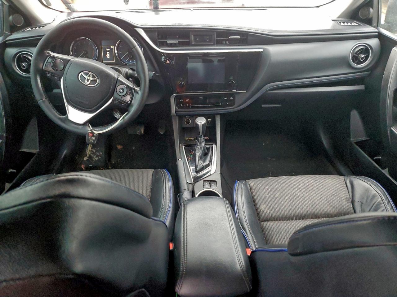 2019 TOYOTA COROLLA L photo 22