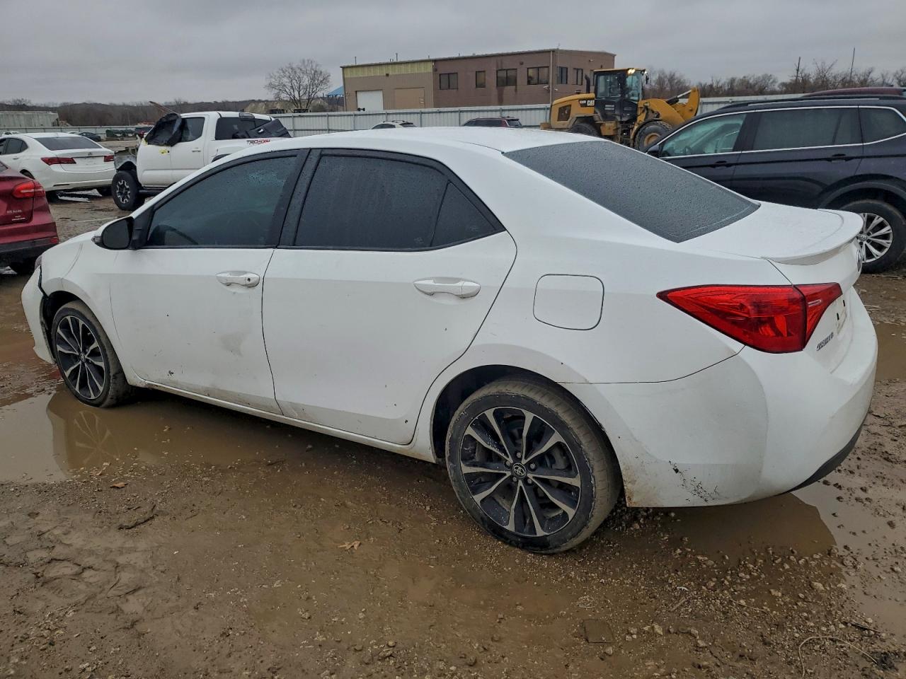 2019 TOYOTA COROLLA L photo 4