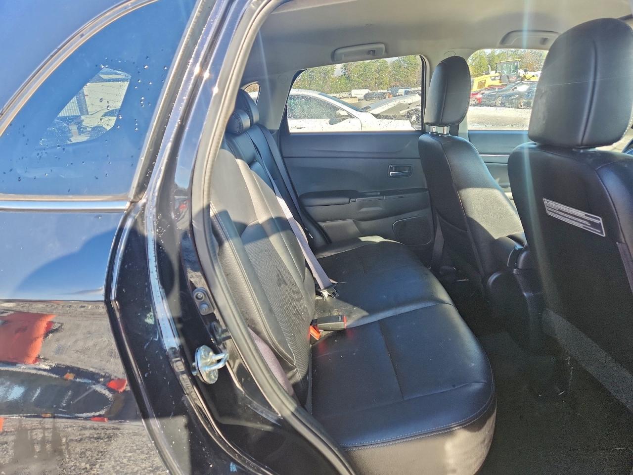 2017 MITSUBISHI OUTLANDER SPORT SEL photo 28