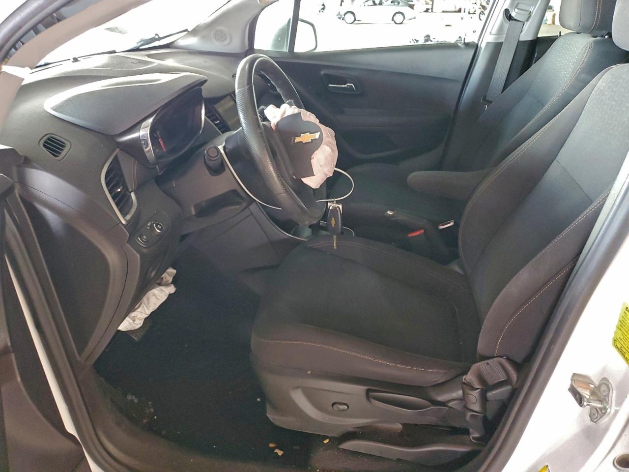 2019 CHEVROLET TRAX LS photo 7