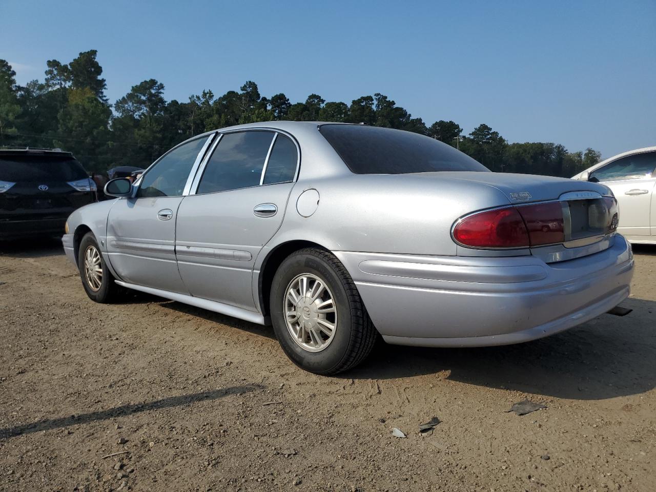2005 BUICK LESABRE CUSTOM photo 2
