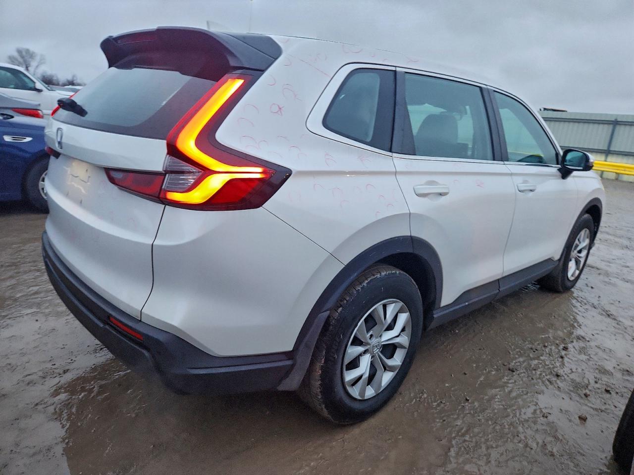 2024 HONDA CR-V LX photo 5