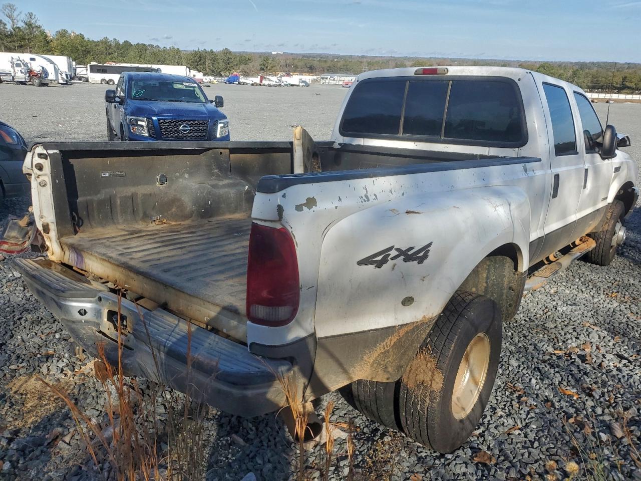 2002 FORD SUPER DUTY F-350 W/D photo 3