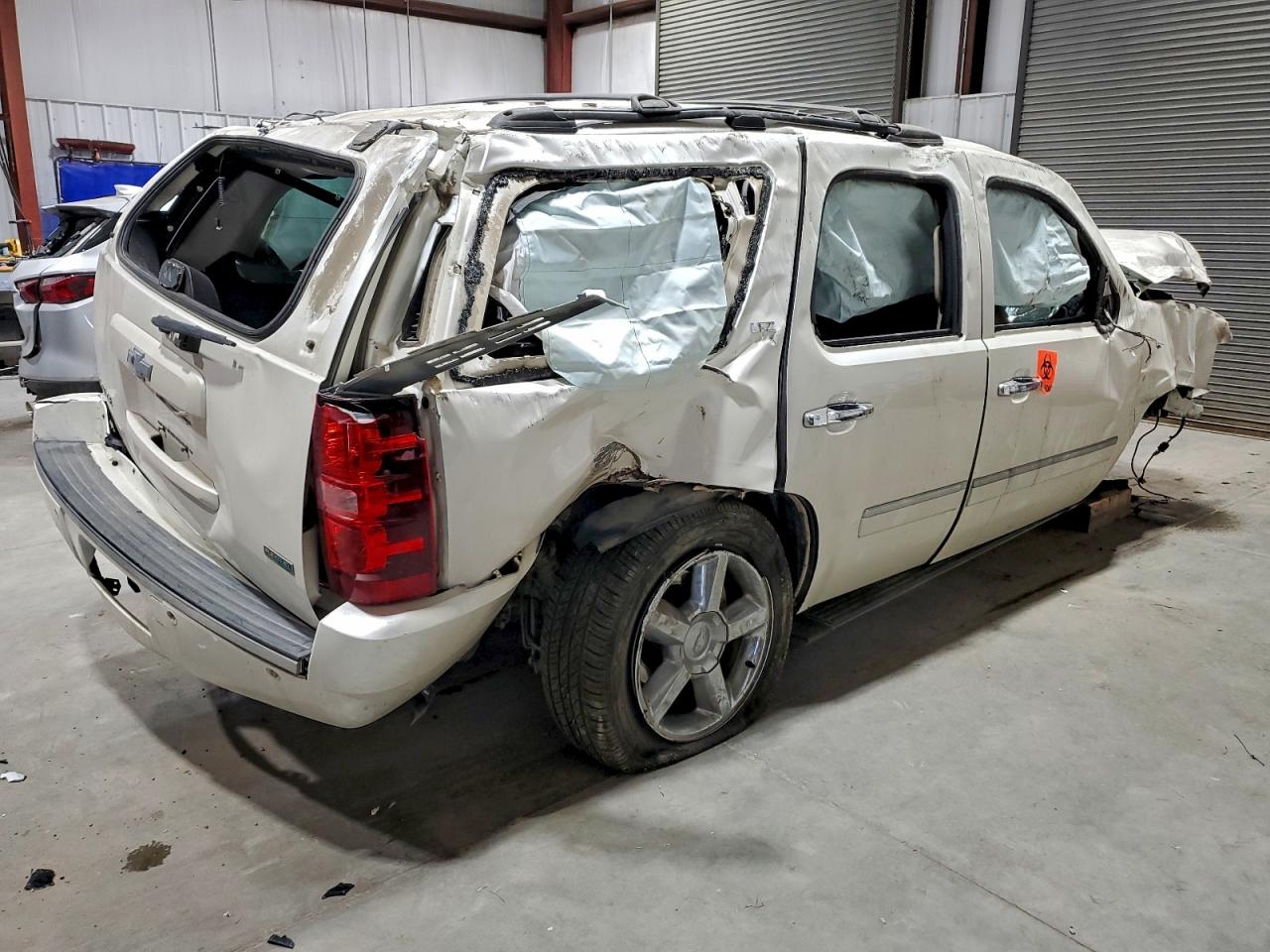 2011 CHEVROLET TAHOE K1500 LTZ photo 3