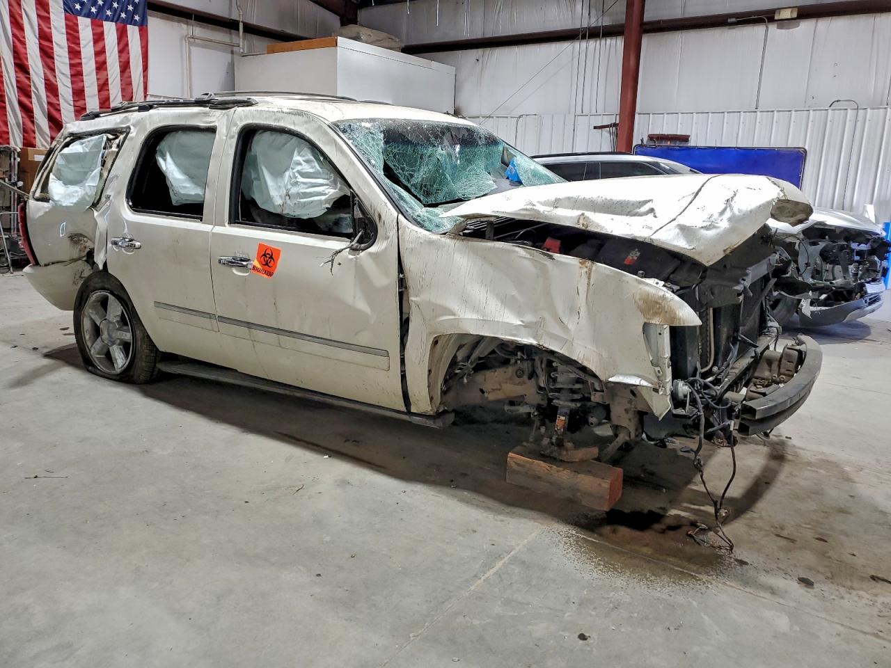 2011 CHEVROLET TAHOE K1500 LTZ photo 4