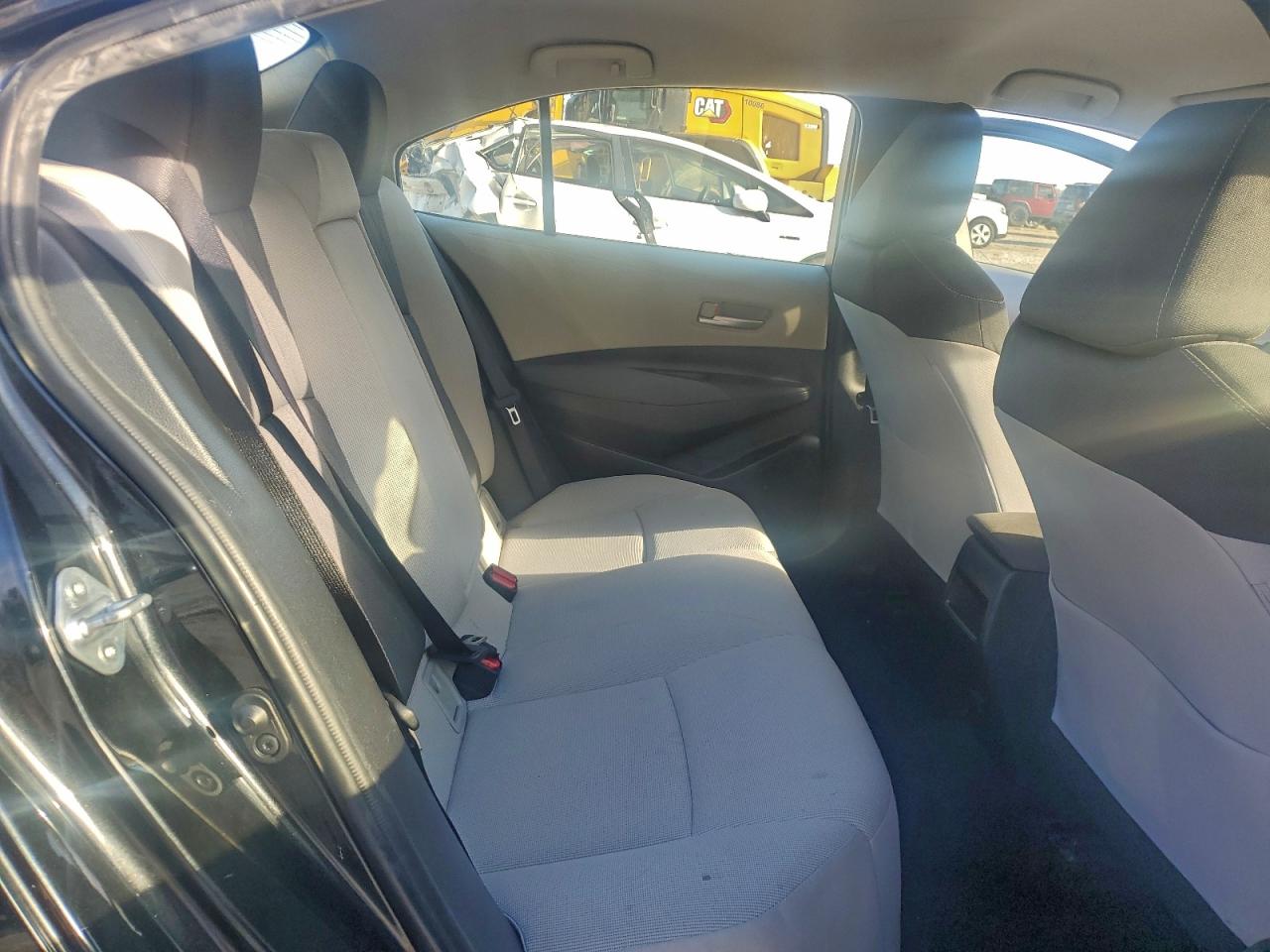 2020 TOYOTA COROLLA LE photo 19