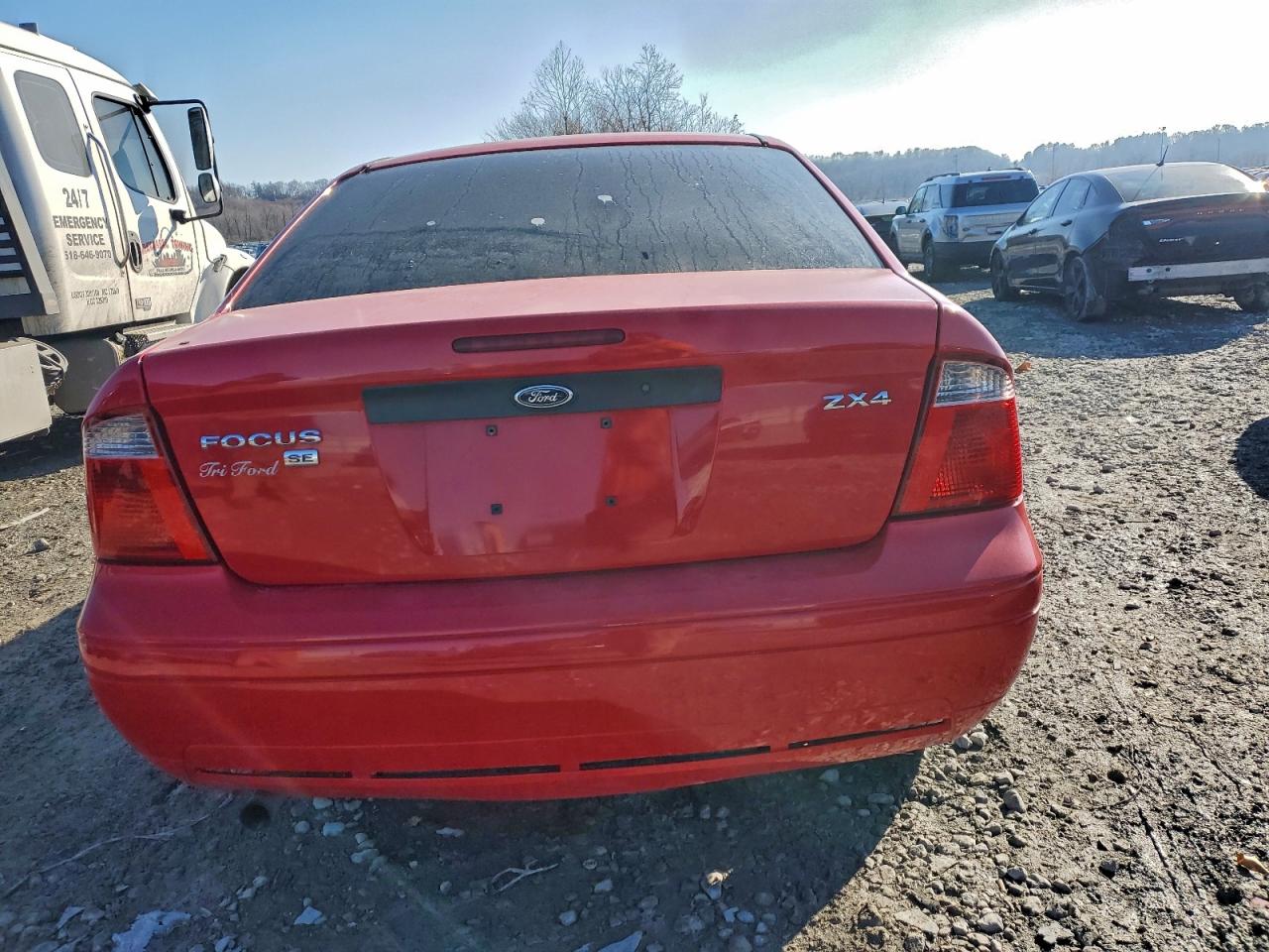 2005 FORD FOCUS ZX4 photo 6