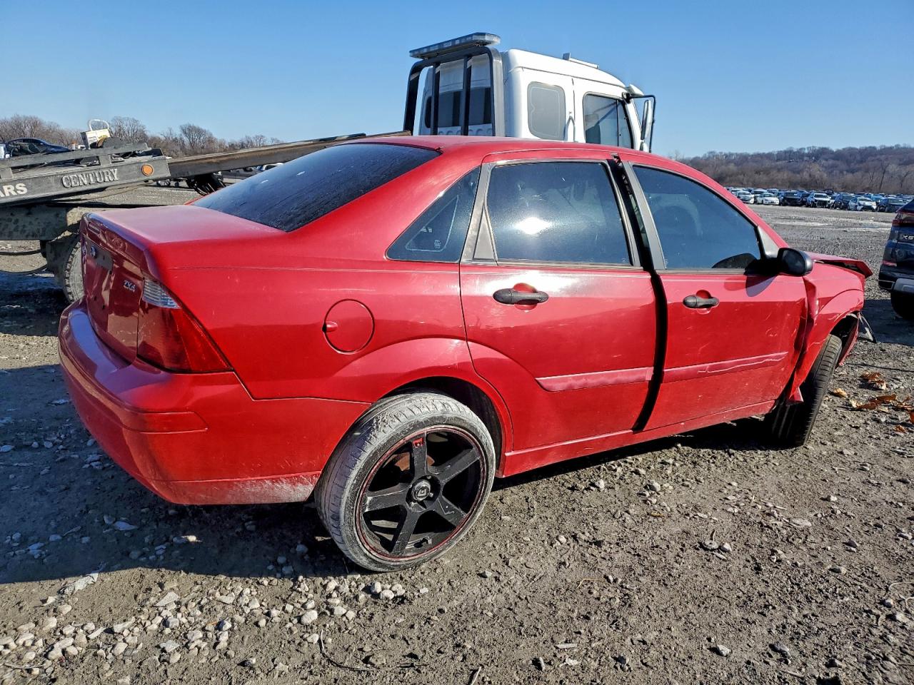 2005 FORD FOCUS ZX4 photo 3