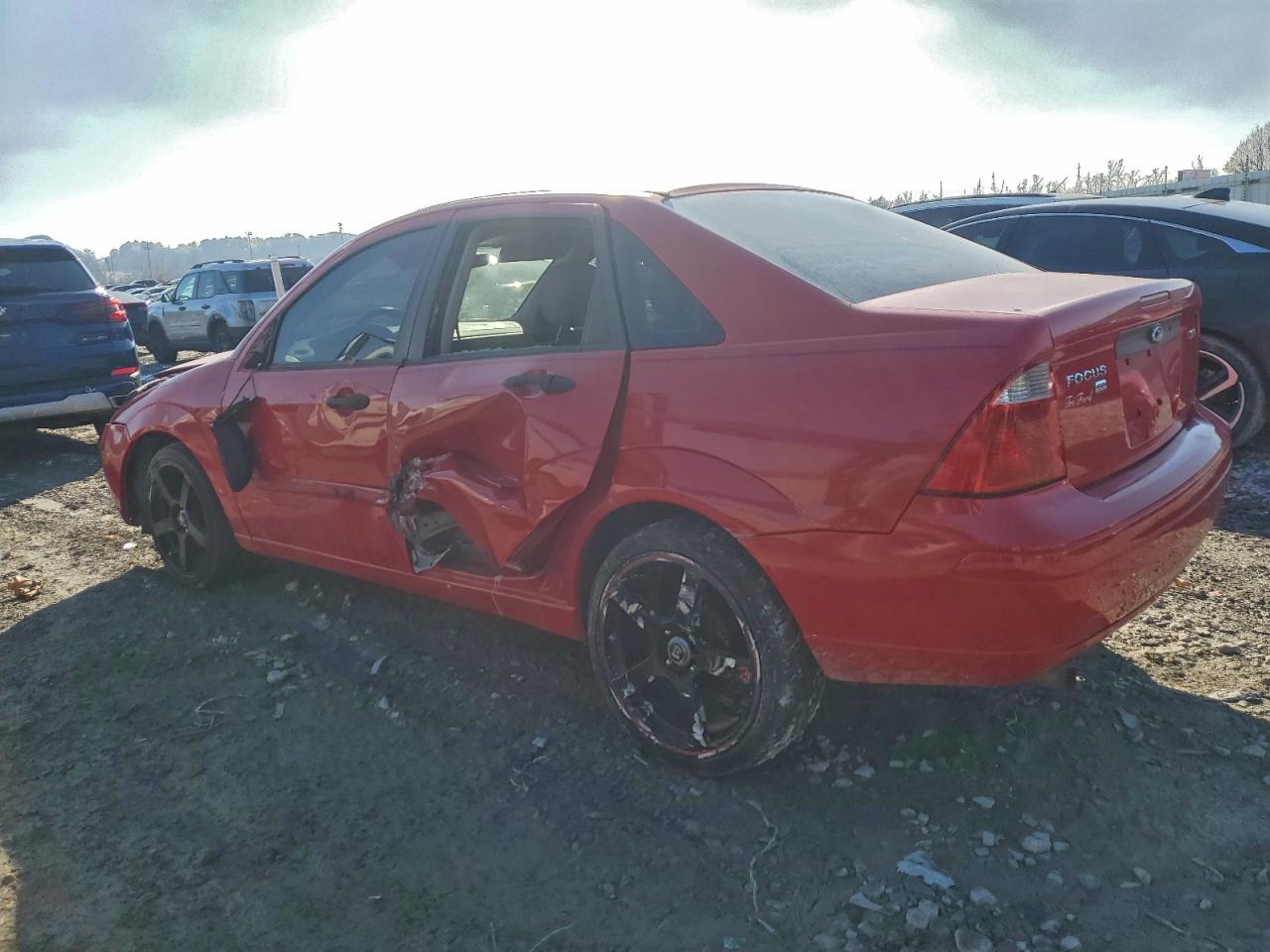 2005 FORD FOCUS ZX4 photo 2