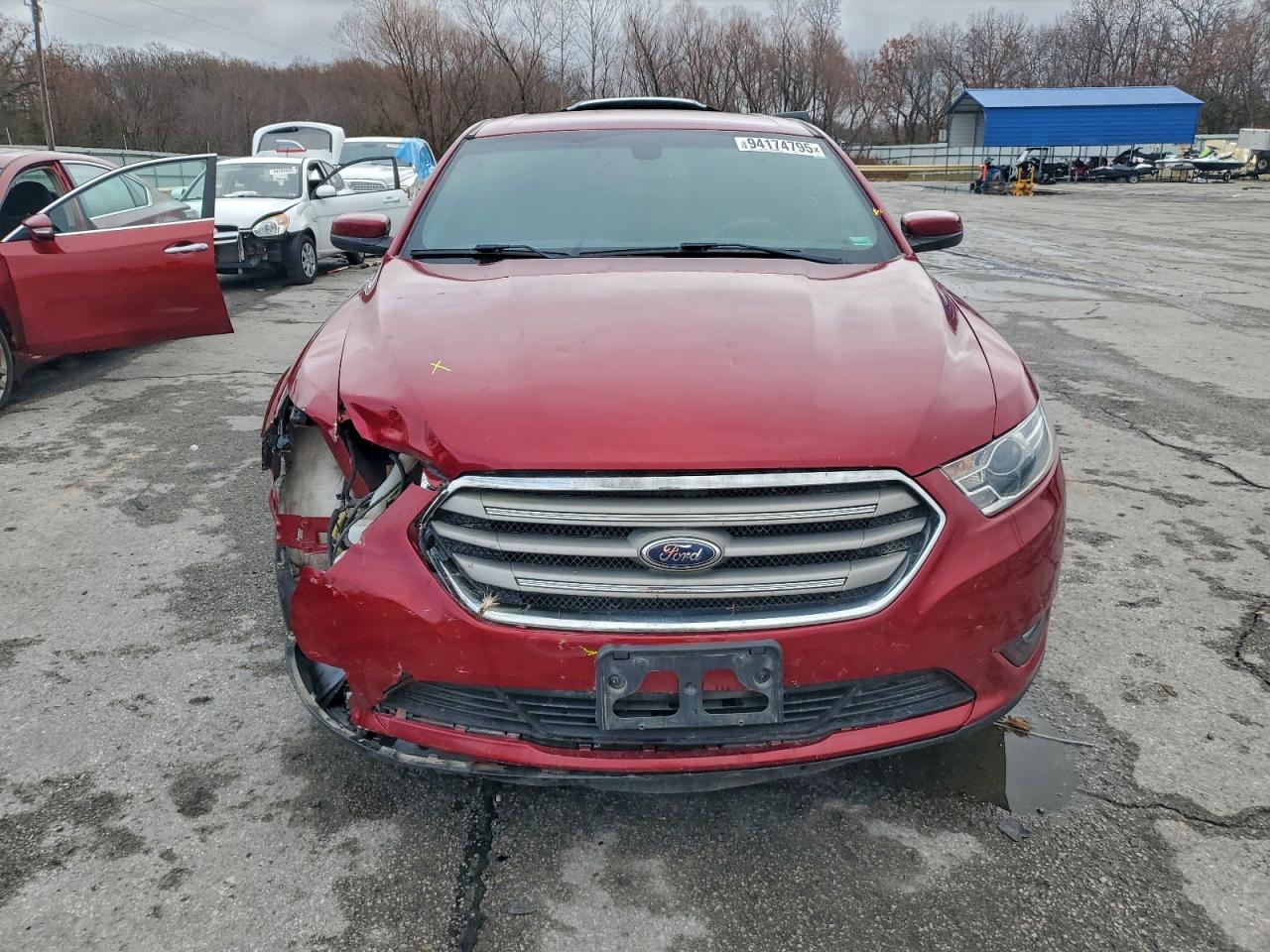 2016 FORD TAURUS SEL photo 5