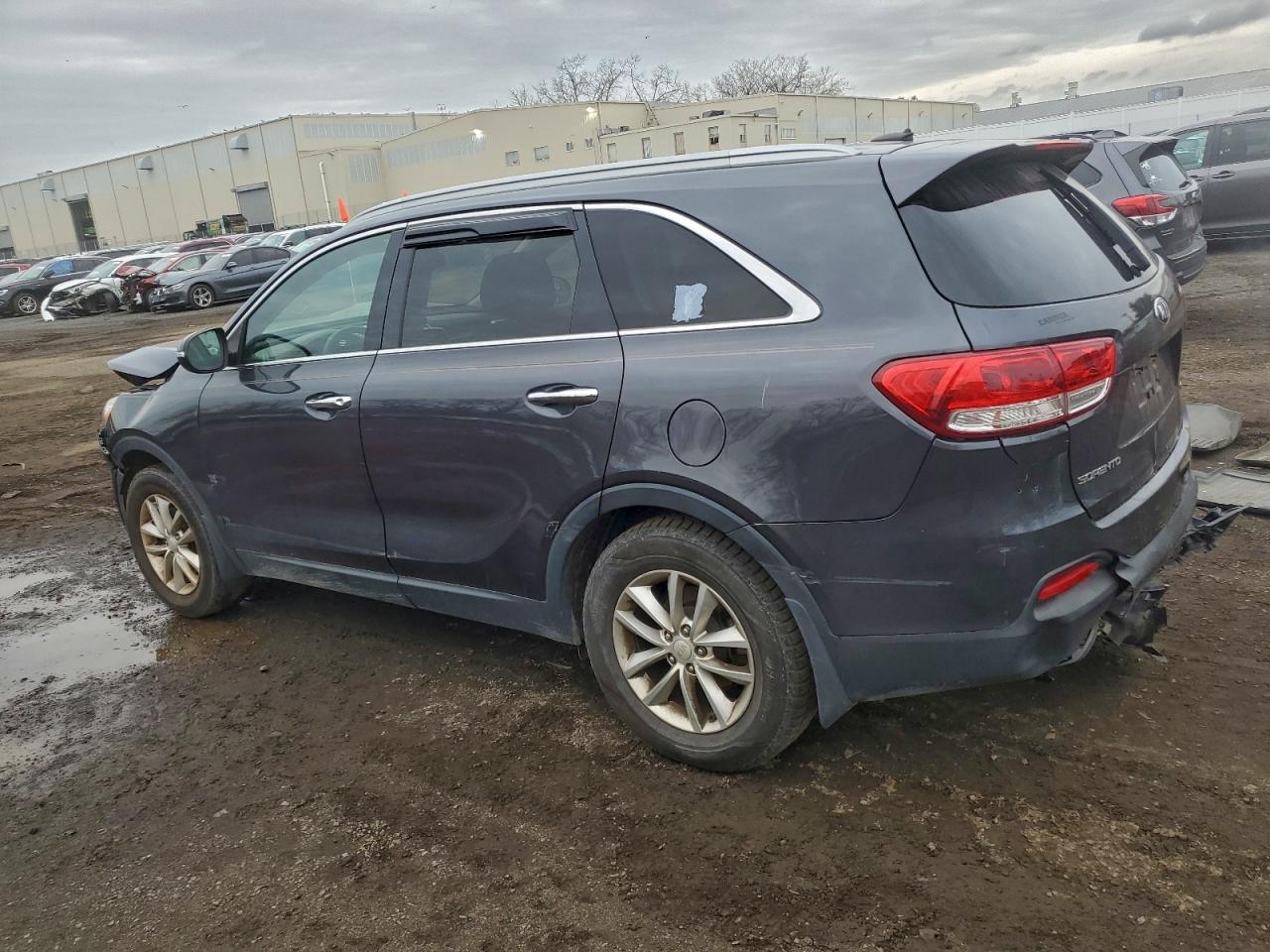 2016 KIA SORENTO LX photo 2