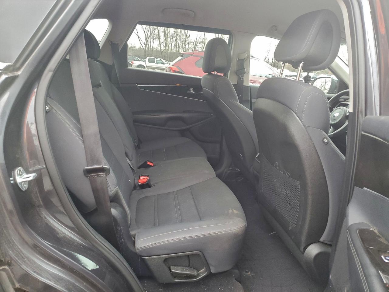 2016 KIA SORENTO LX photo 10