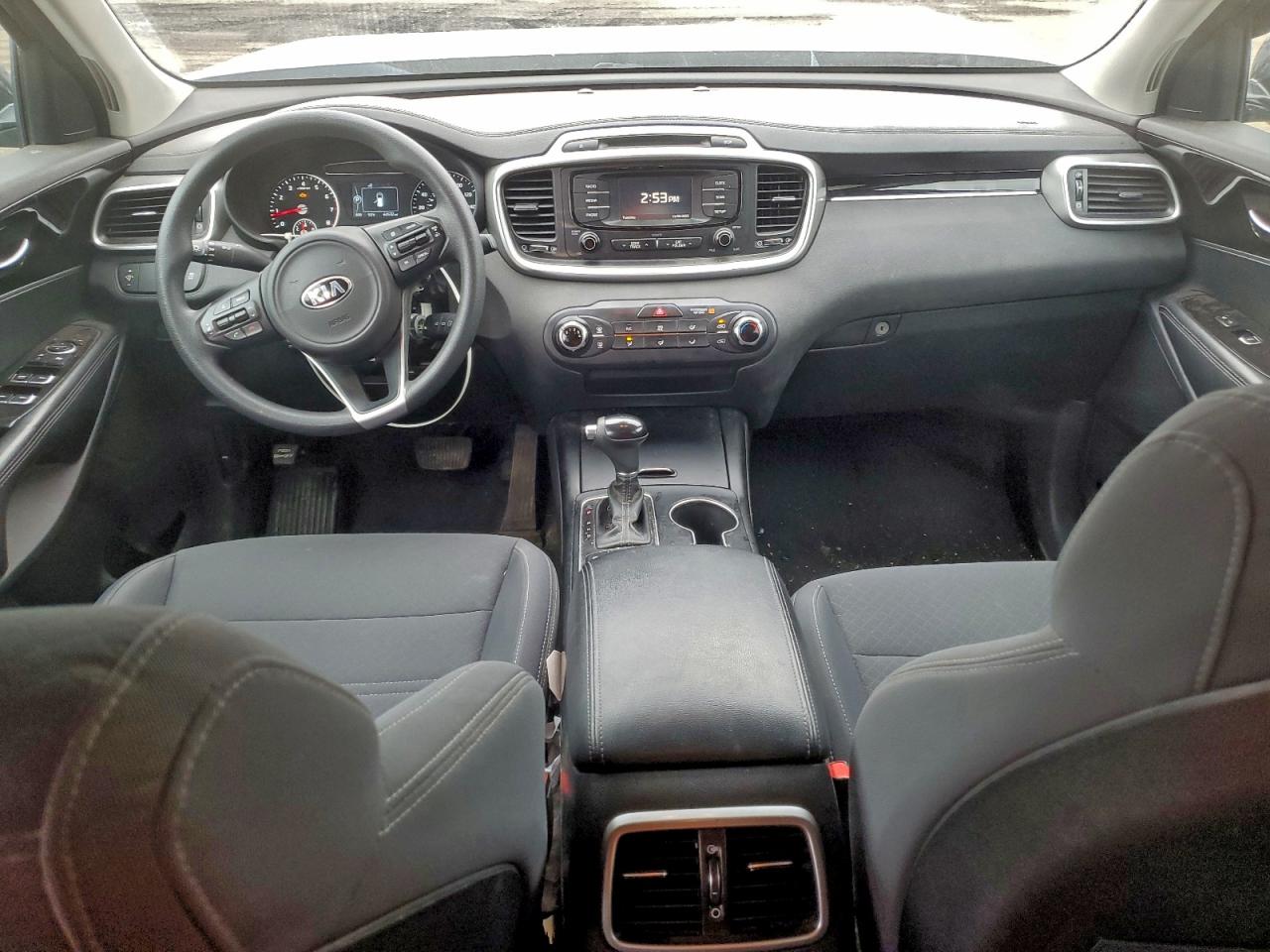 2016 KIA SORENTO LX photo 8