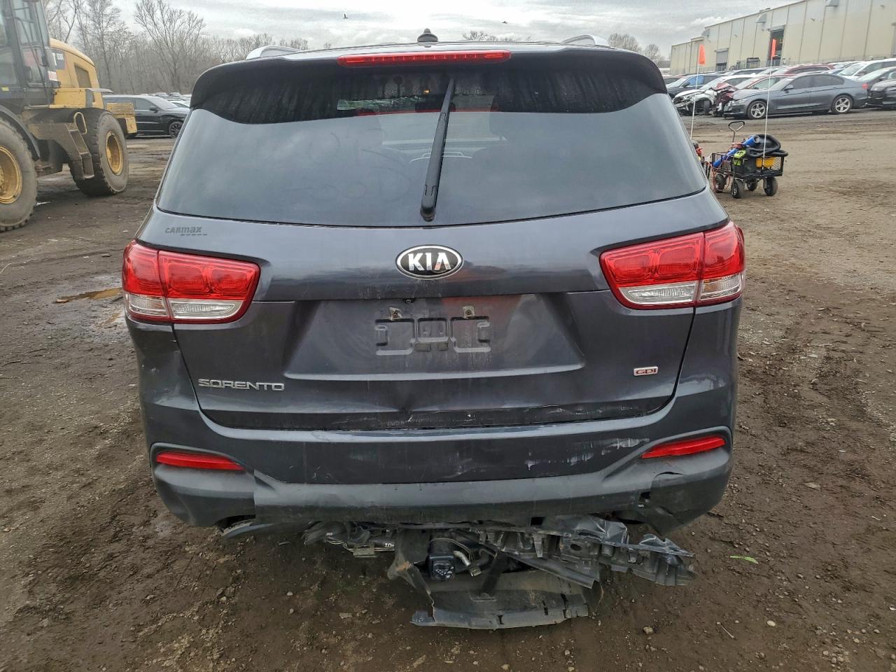 2016 KIA SORENTO LX photo 6