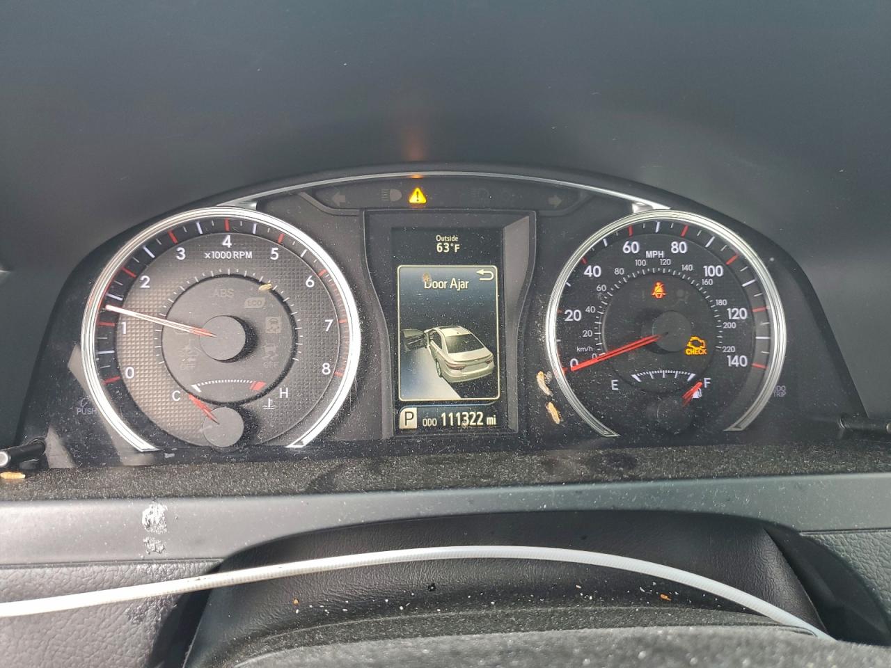 2016 TOYOTA CAMRY LE photo 25