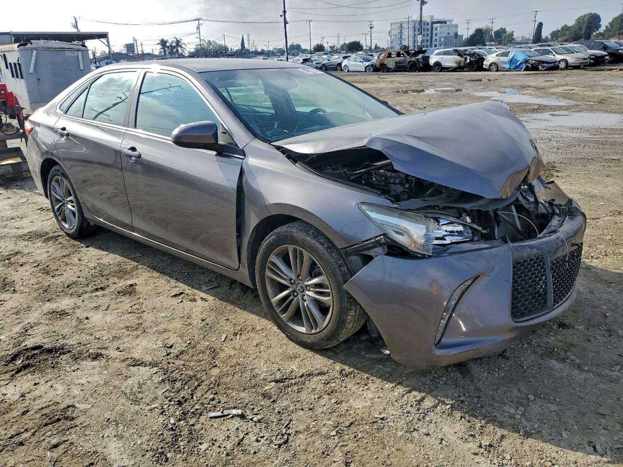 2016 TOYOTA CAMRY LE photo 10