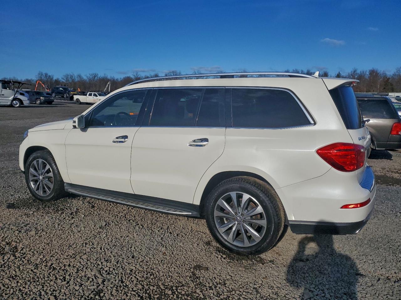 2015 MERCEDES-BENZ GL 450 4MATIC photo 2