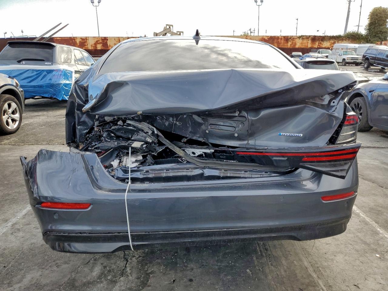 2025 HONDA ACCORD HYBRID EXL photo 6