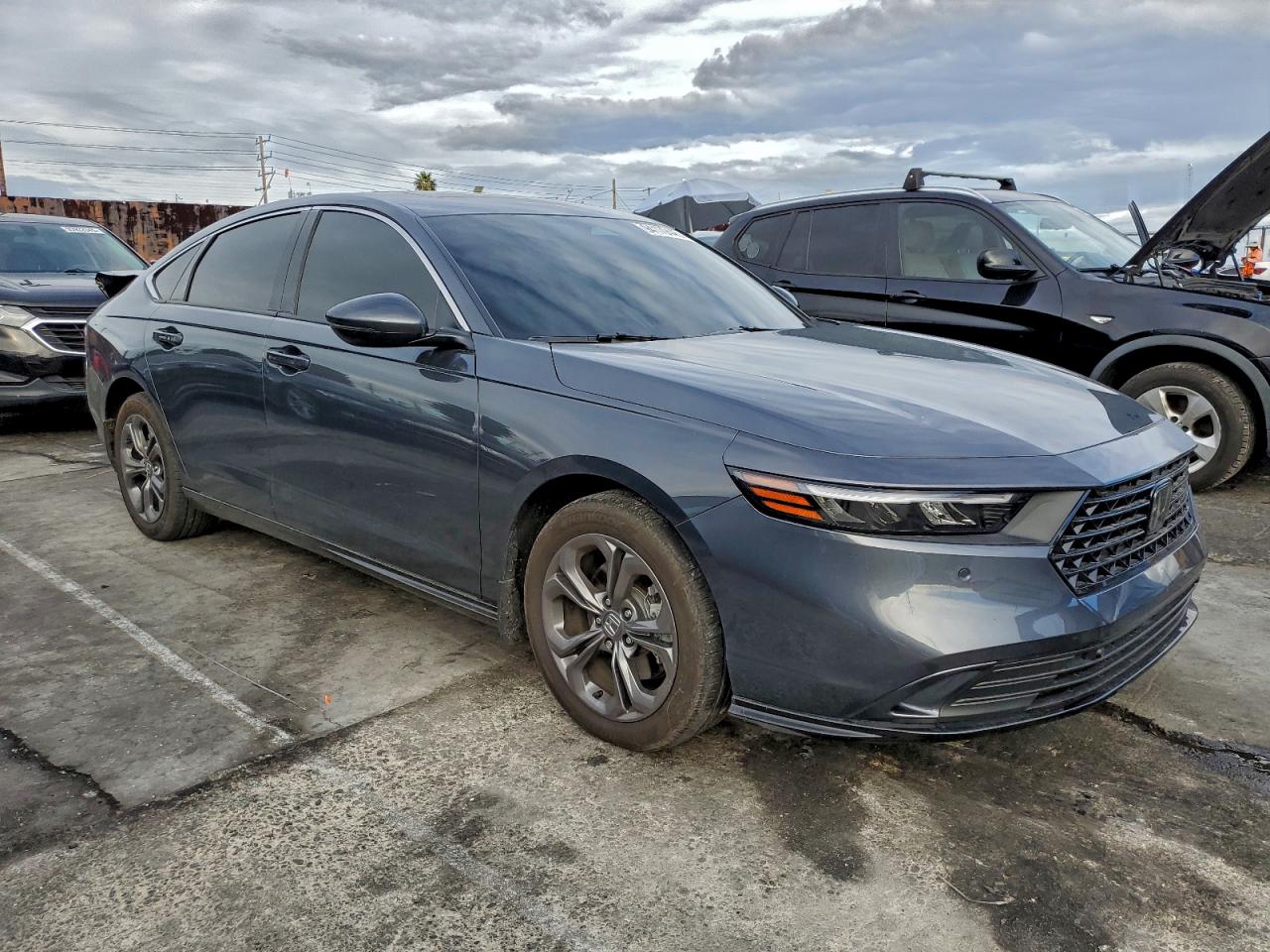 2025 HONDA ACCORD HYBRID EXL photo 4