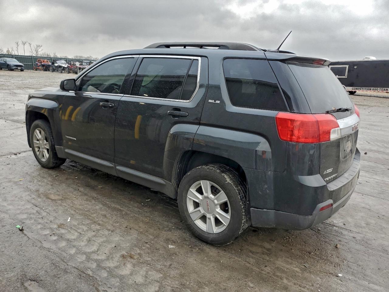 2013 GMC TERRAIN SLE photo 4