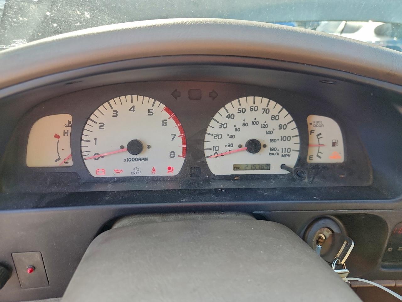 2002 TOYOTA TACOMA photo 17