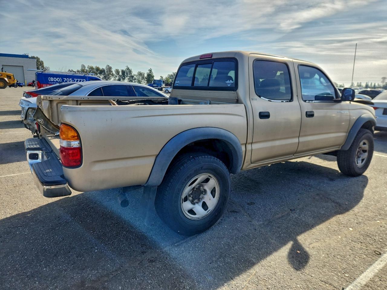 2002 TOYOTA TACOMA photo 5