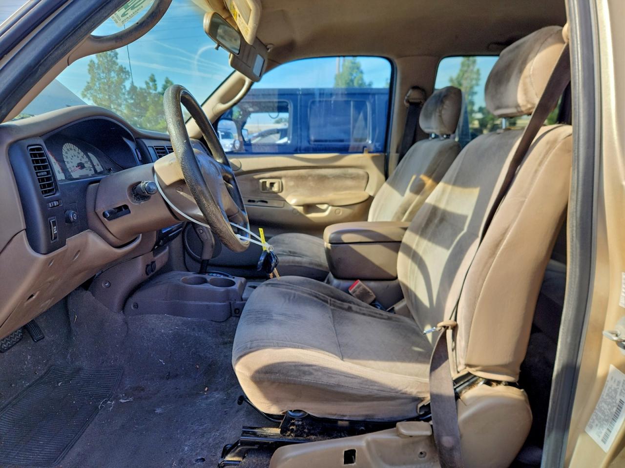 2002 TOYOTA TACOMA photo 13