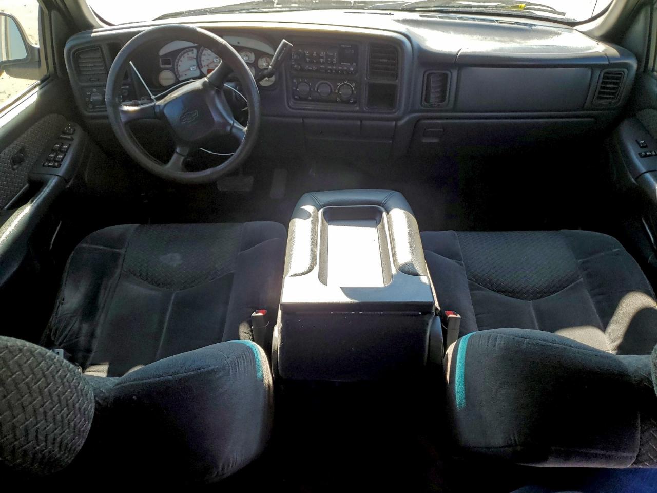 2002 CHEVROLET AVALANCHE C1500 photo 8