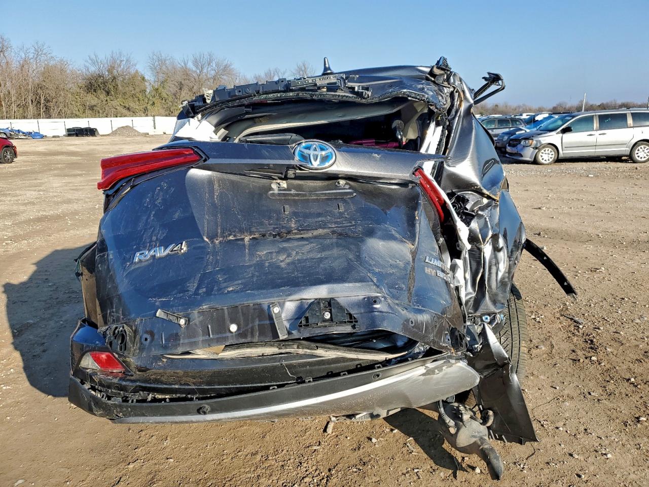 2018 TOYOTA RAV4 HV LIMITED photo 16