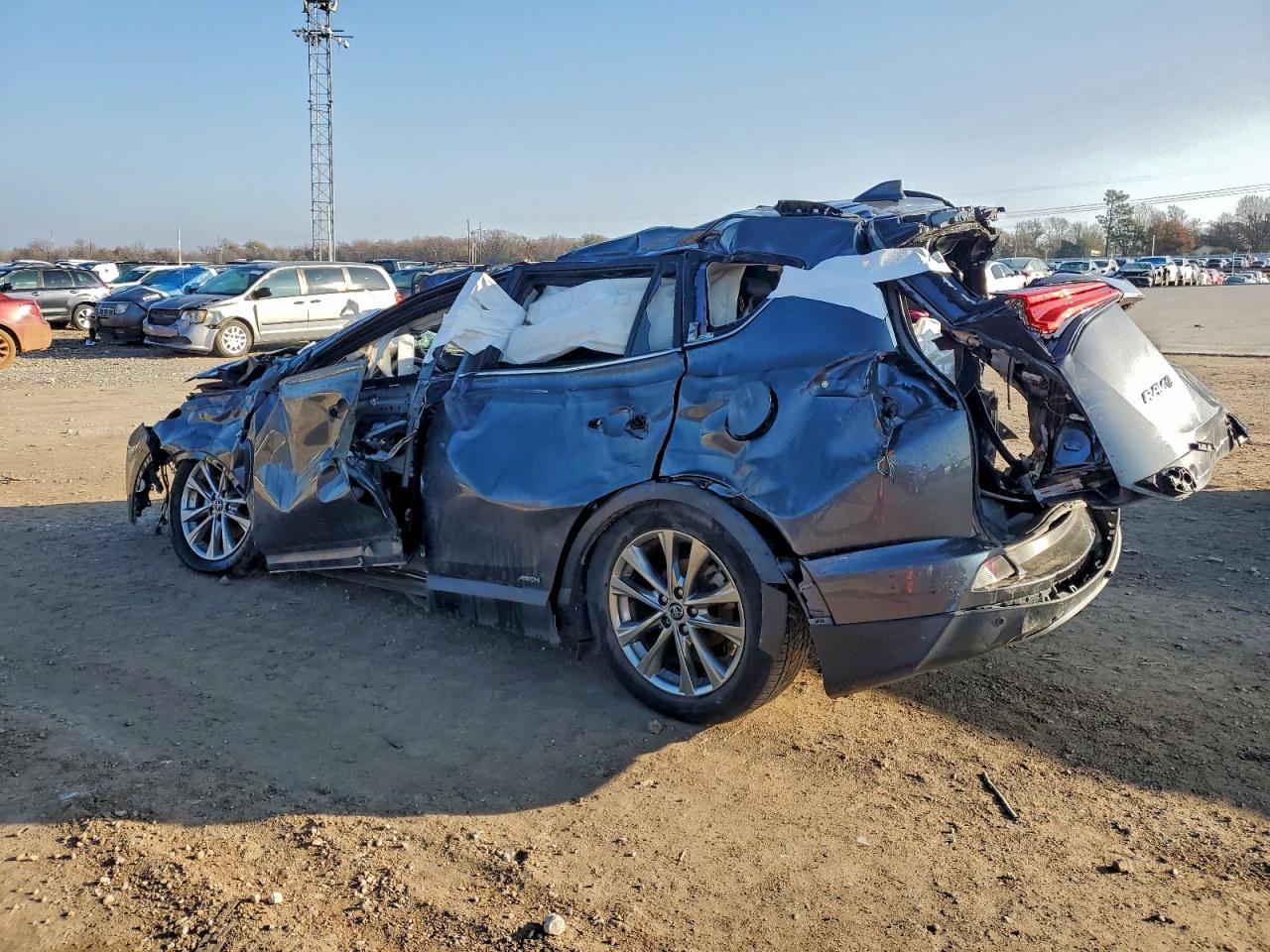 2018 TOYOTA RAV4 HV LIMITED photo 4